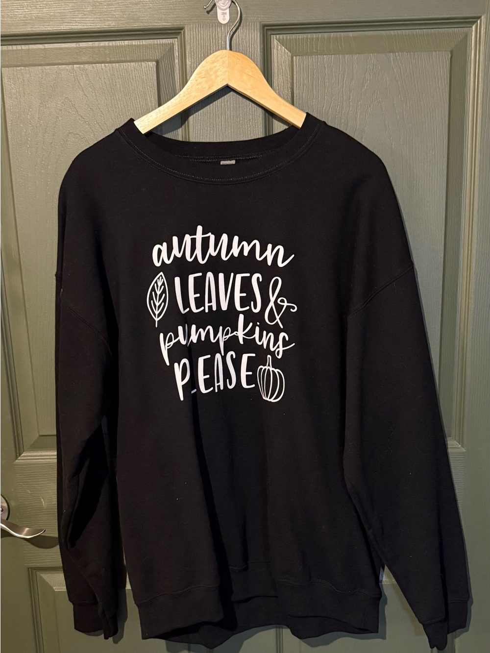 Black Women’s Autumn Leaves & Pumpkins Sweatshirt